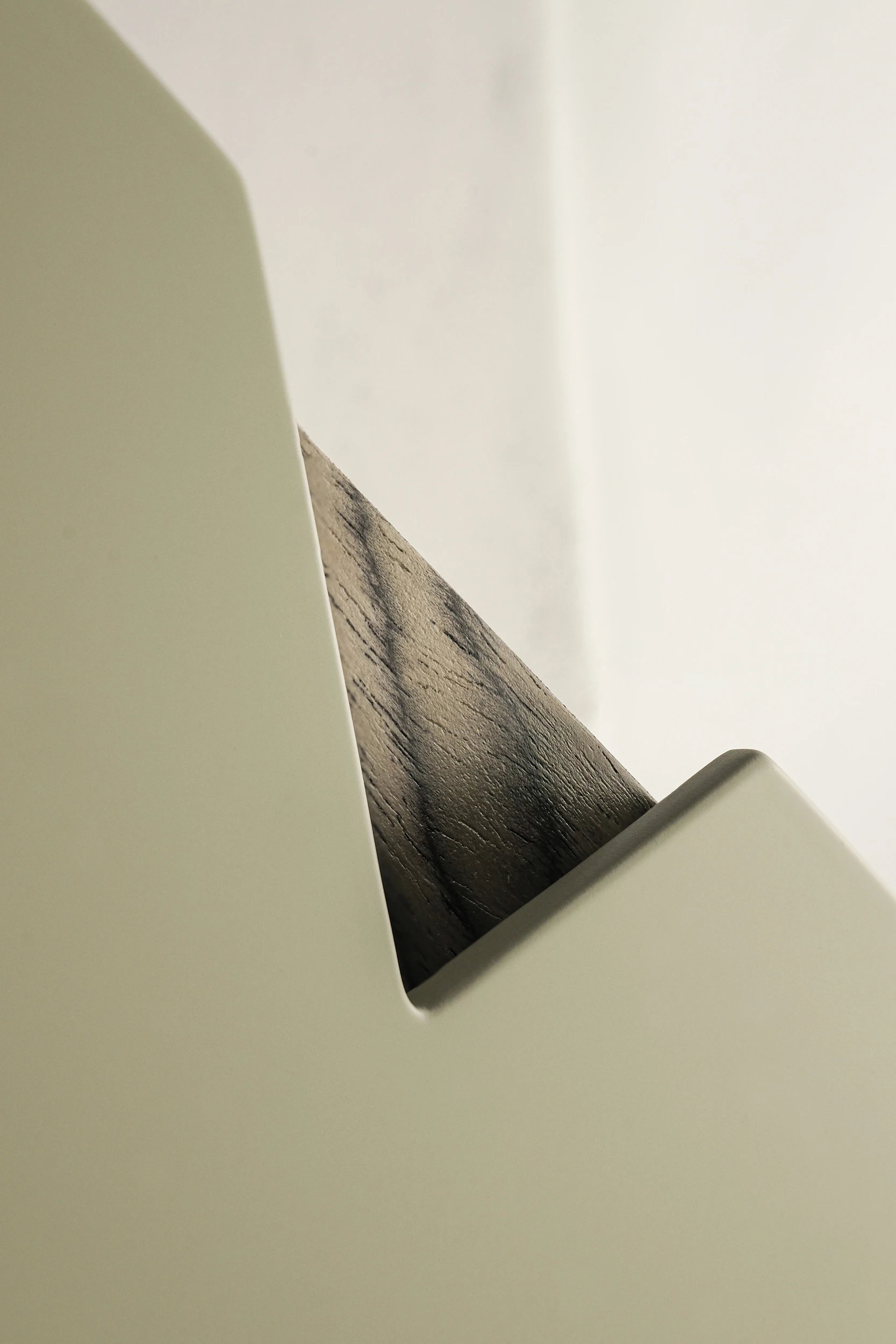 Фасад МАЛЕВИЧ ОТКРЫТЫЙ ТРЕУГОЛЬНИК ручка Фасад МАЛЕВИЧ ОТКРЫТЫЙ ТРЕУГОЛЬНИК ручка