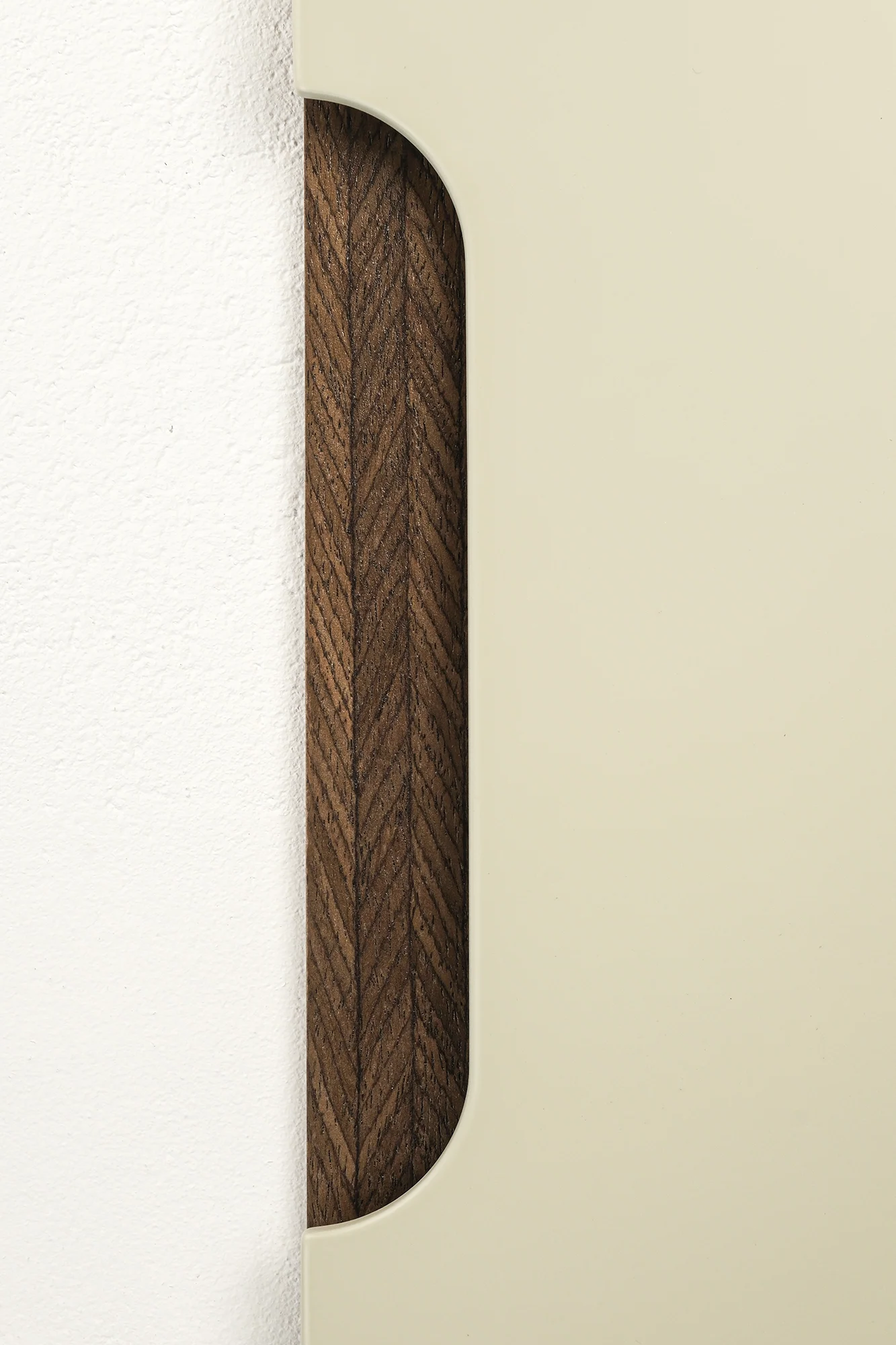 Ручка фасада МАЛЕВИЧ ПОЛУСТАДИОН Ручка фасада МАЛЕВИЧ ПОЛУСТАДИОН