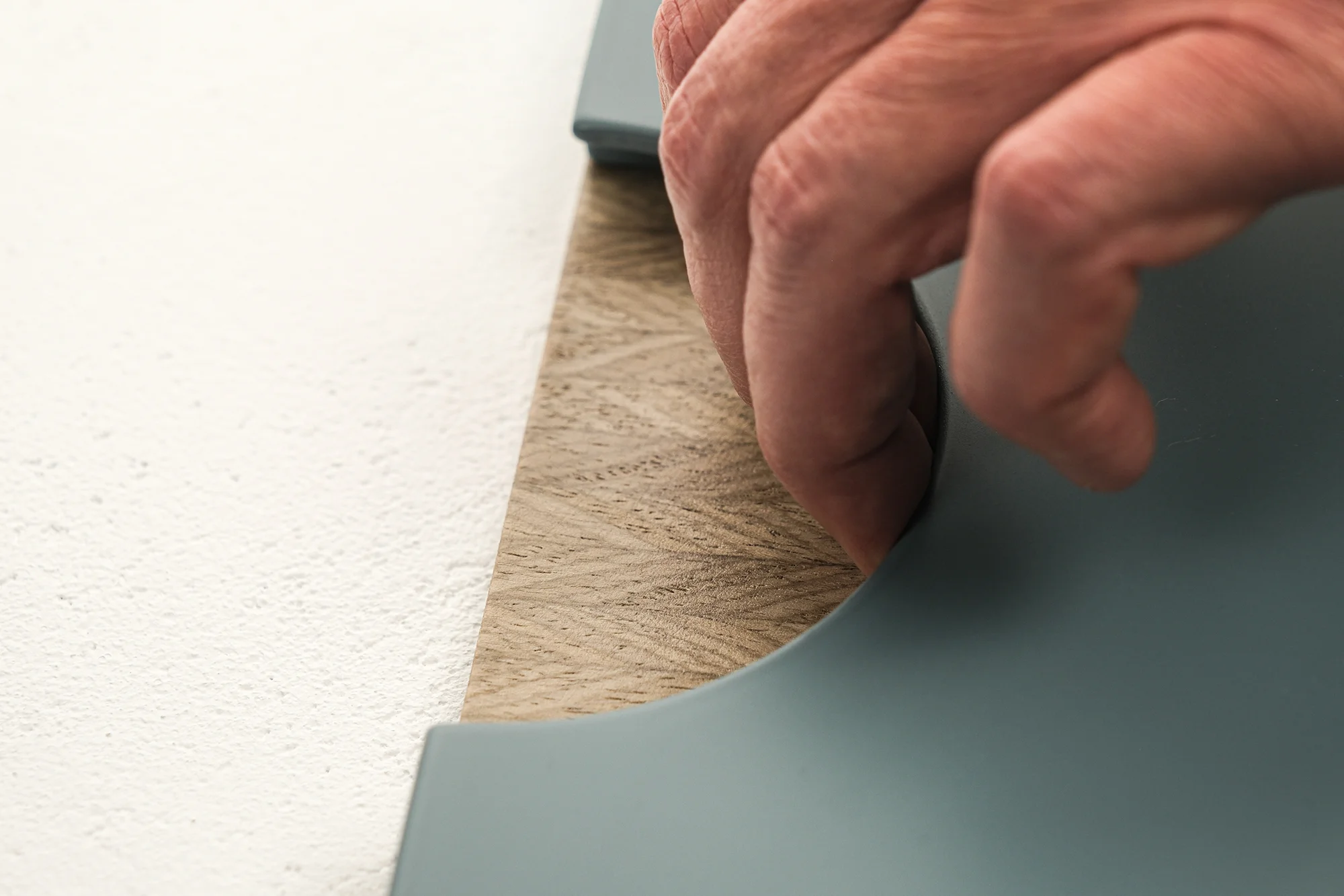 Фасад МАЛЕВИЧ ОТКРЫТЫЙ ПОЛУКРУГ и рука