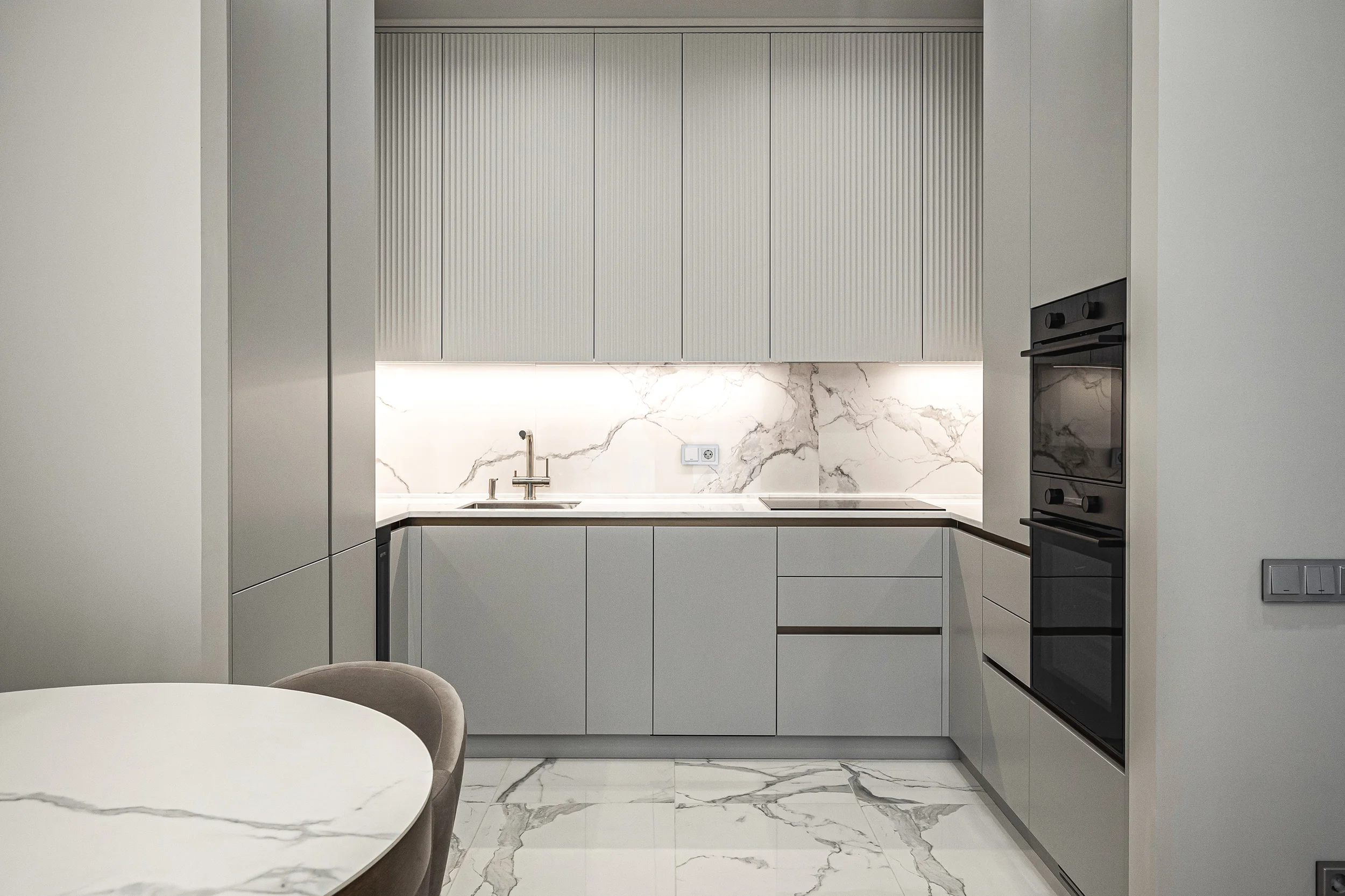 Кухня в минималистичном стиле JG